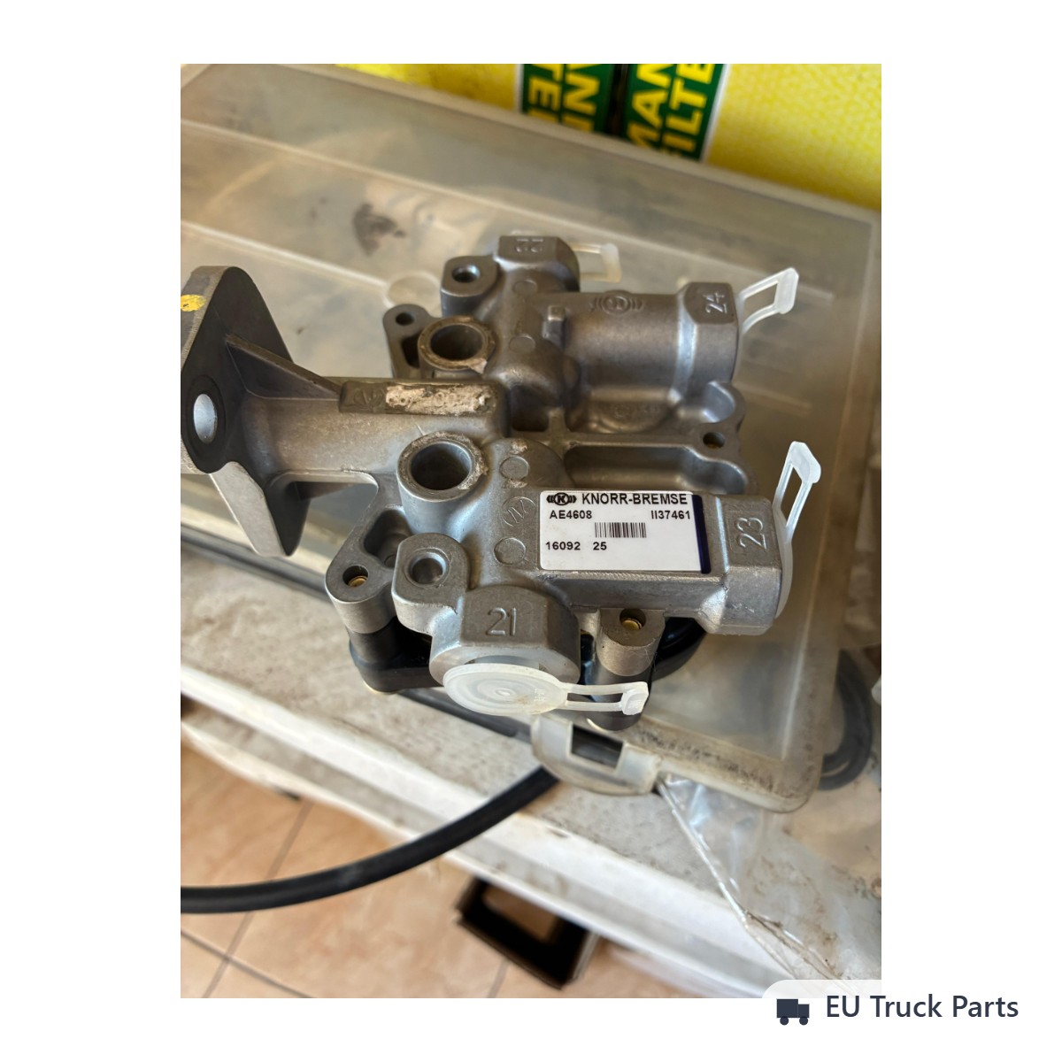 Pneumatic control valve